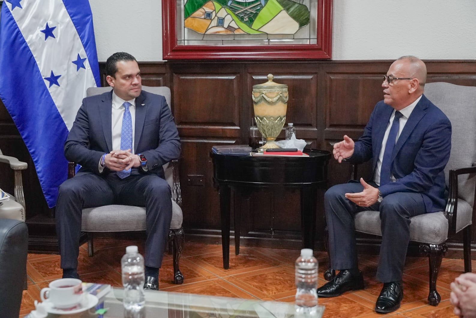 CN favorece revisión de estatuto de cirujanos dentistas